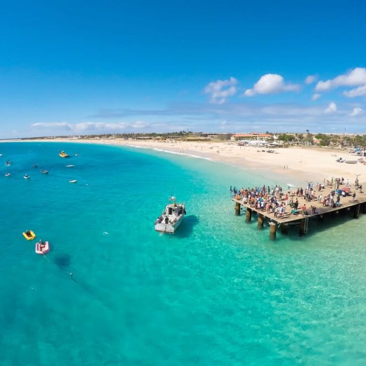 praia-santa-maria-ilha-sal